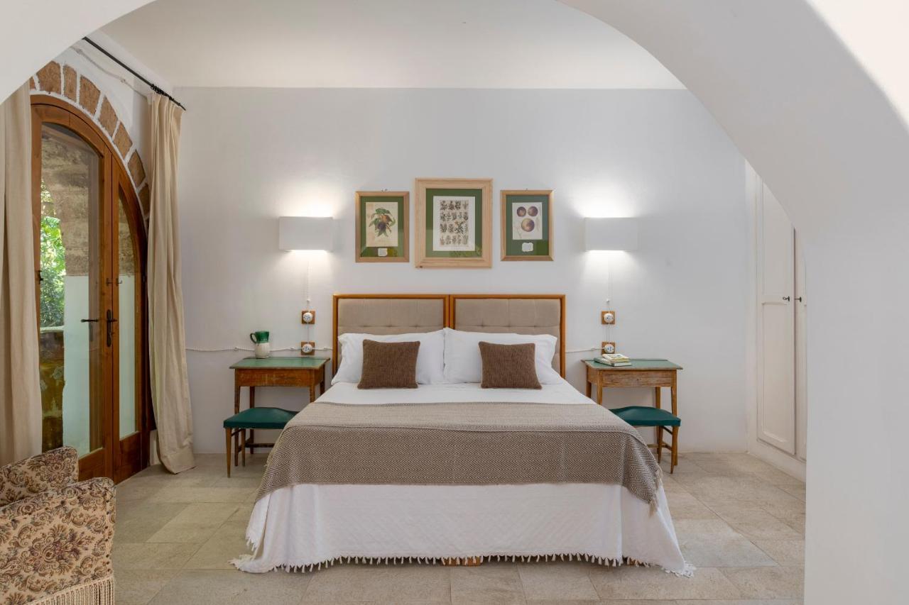 Masseria Caretti Grande Bed & Breakfast
